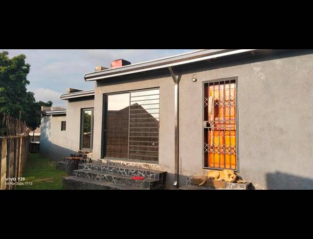 3 BEDROOM HOUSE FOR SALE IN ESTHER PARK